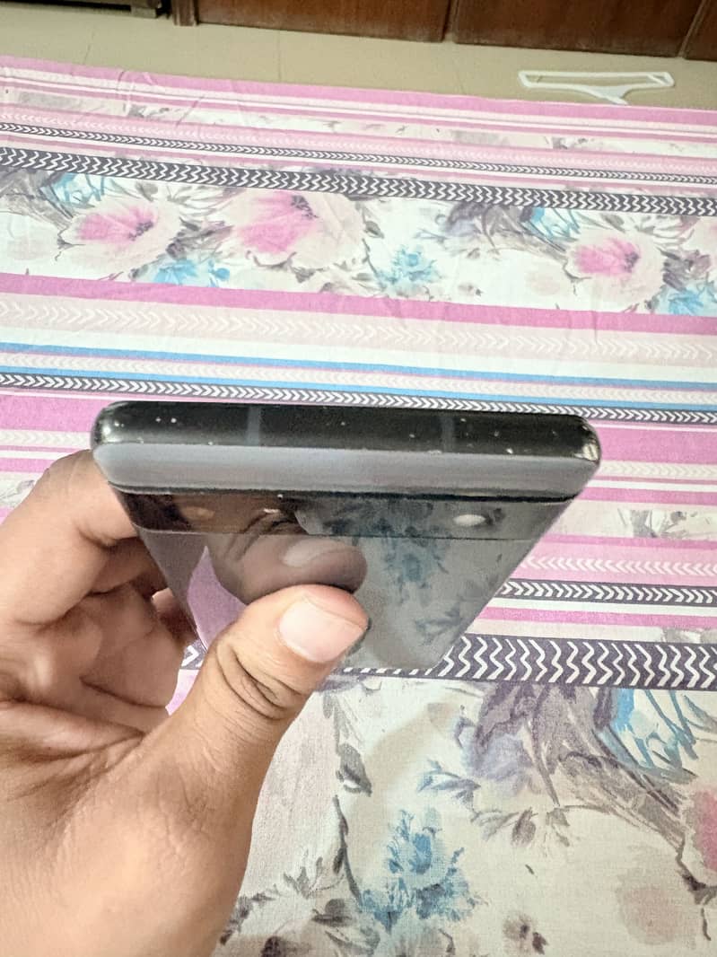Google pixel 6a 4