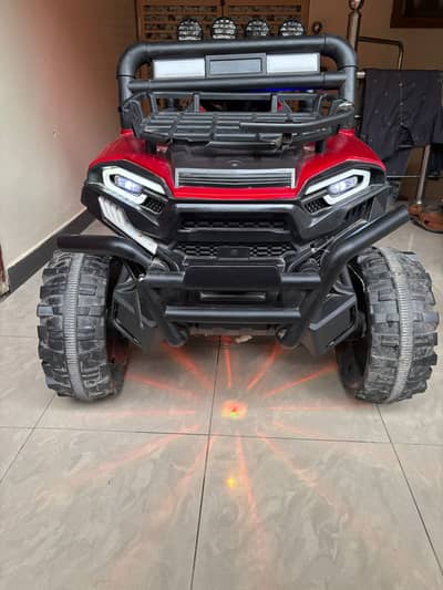 kid's electric car jeep 4x4,10/8 condition