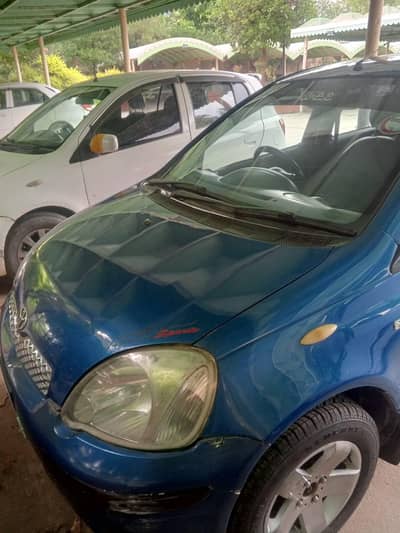 Toyota Vitz 2000