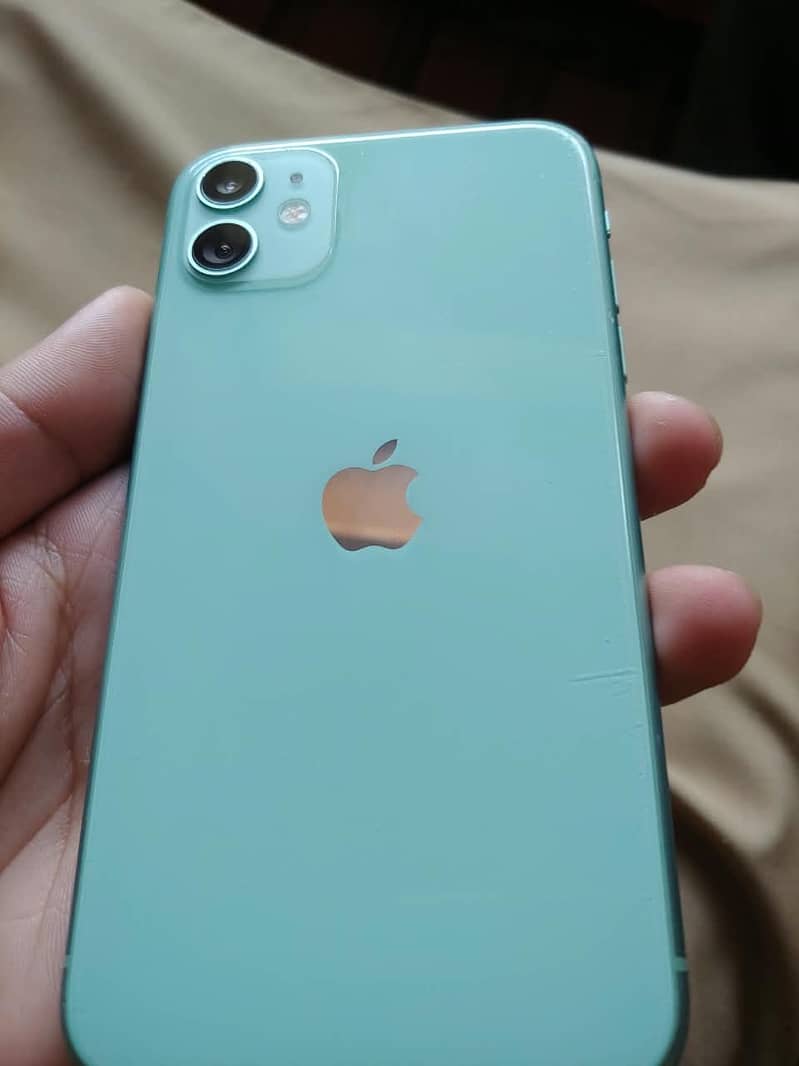 Apple iPhone 11 0