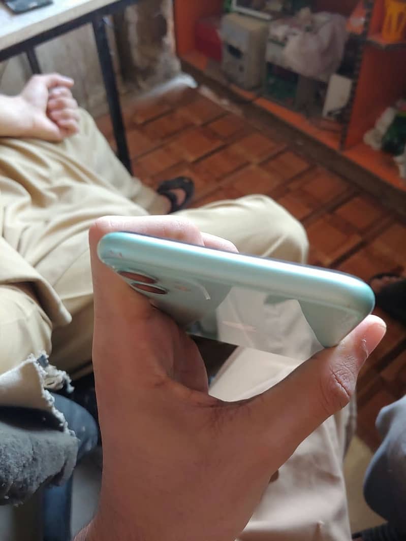 Apple iPhone 11 1