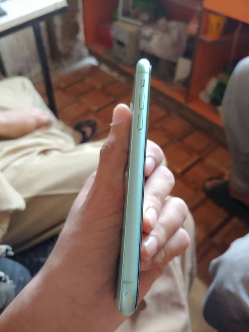 Apple iPhone 11 2