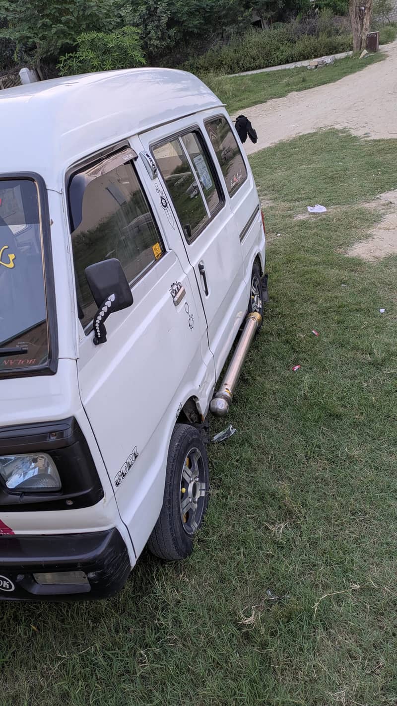 Suzuki Bolan 2011 3