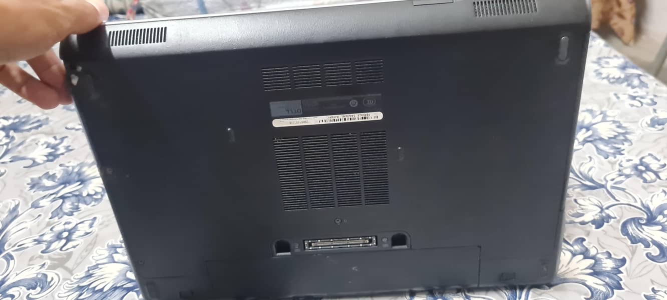 Dell Latitude E6440 2