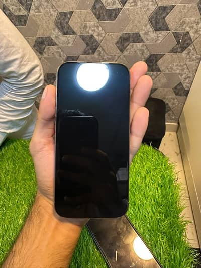 Apple iPhone 16 Pro