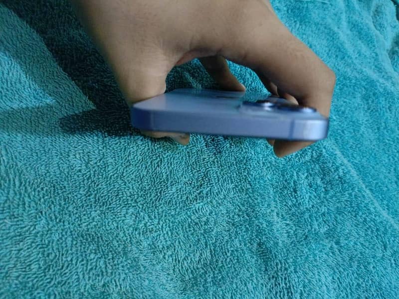 Apple iPhone 14 plus 0