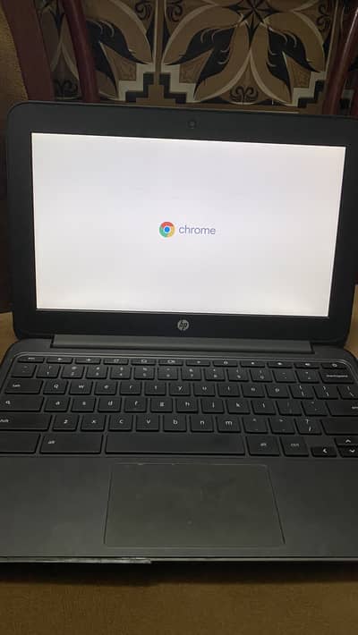 Hp macbook interested banda ae sirf whatsp pe