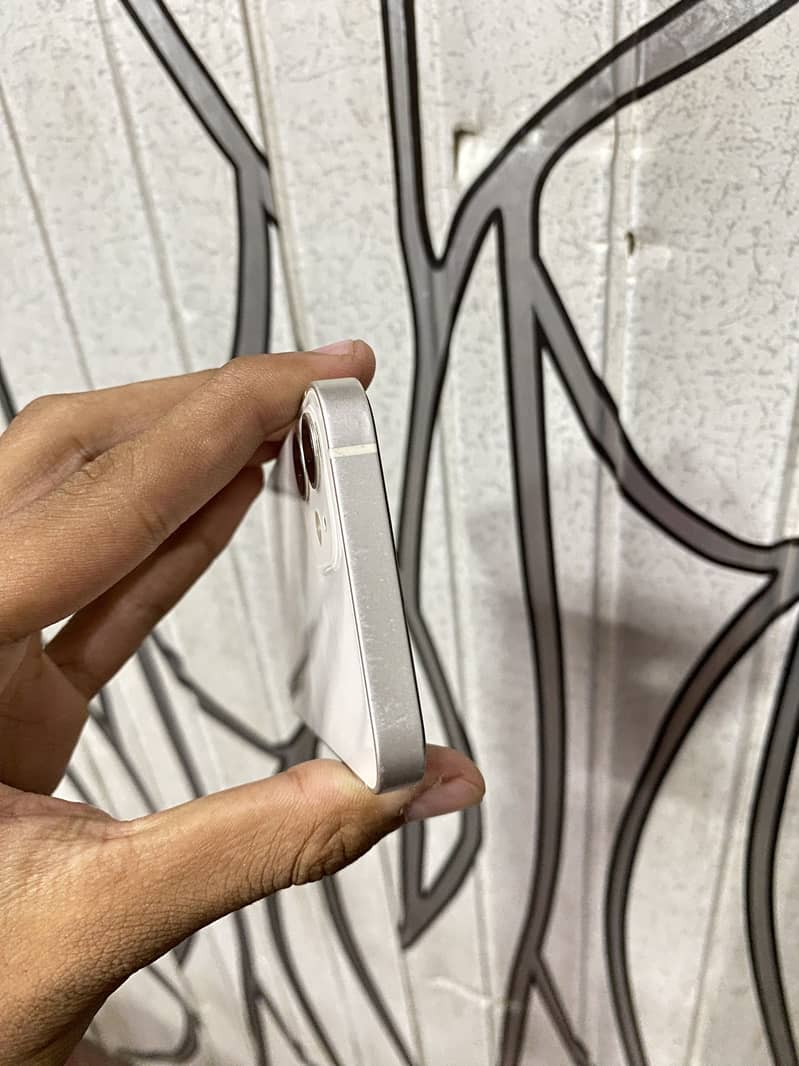 Apple iPhone 12 mini 3