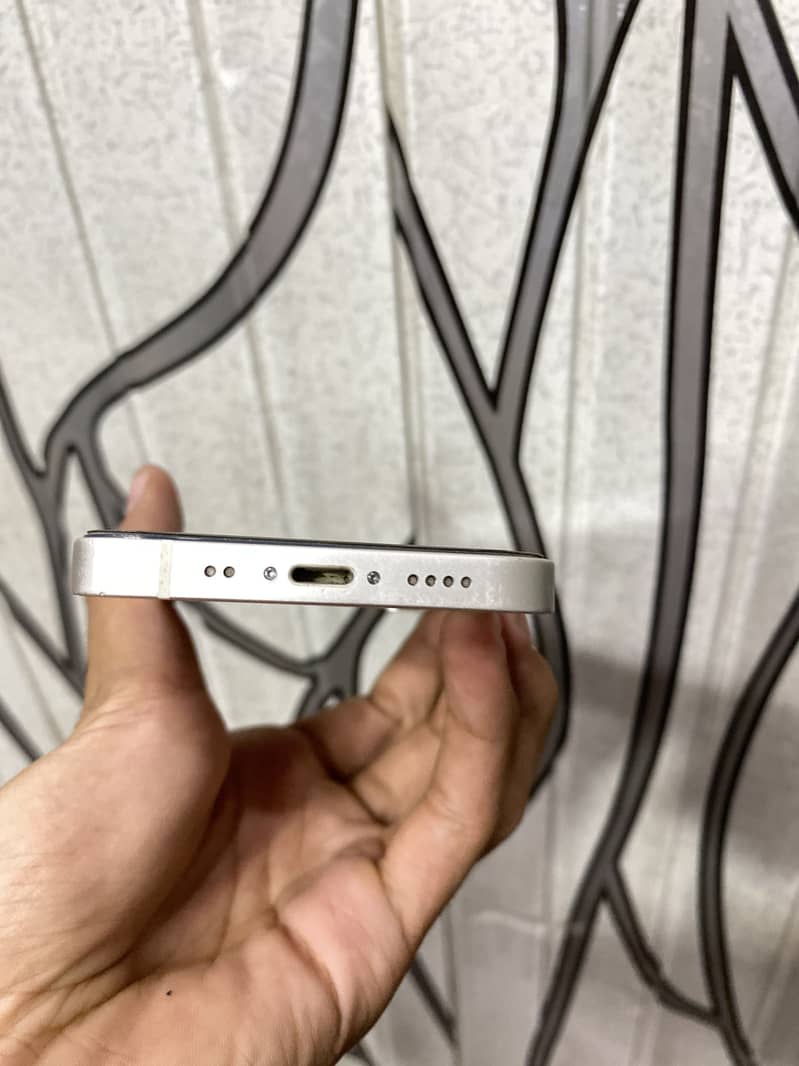 Apple iPhone 12 mini 4