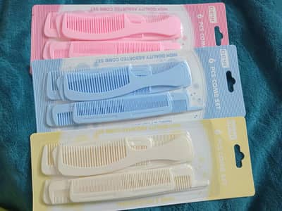 brand new pack of 6 combs perfect for travel  comportable