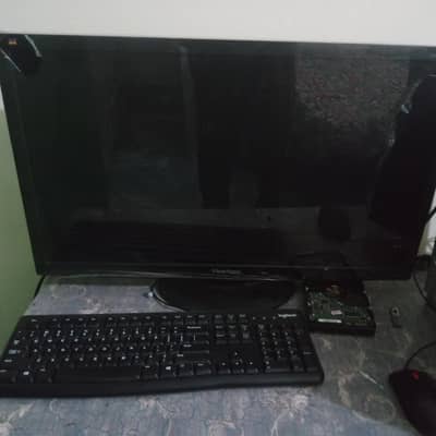 ViewSonic 27" Full HD Monitor | Speakers | 2 USB Ports | Like New