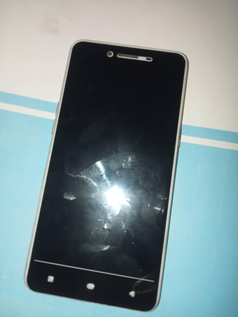 OPPO A37 1