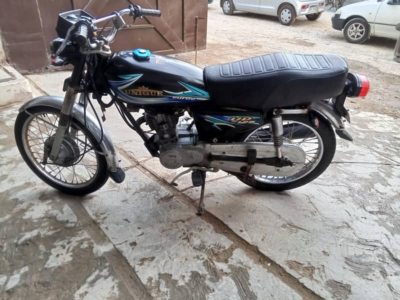 unique 125 1