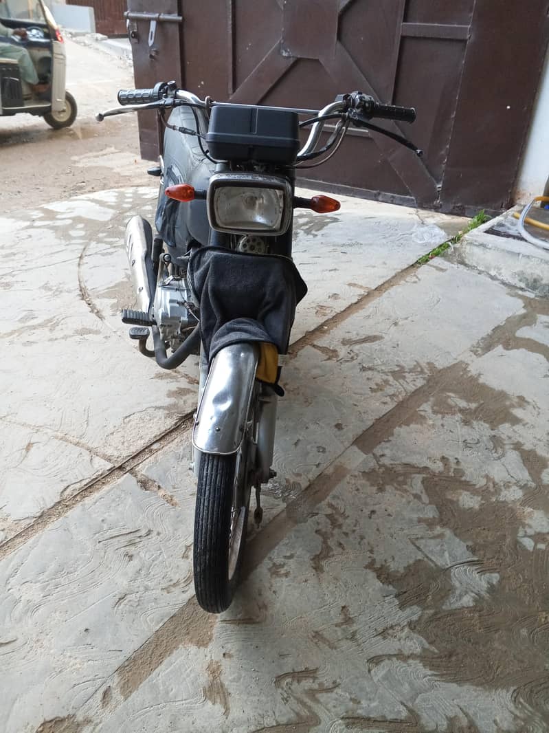 unique 125 8