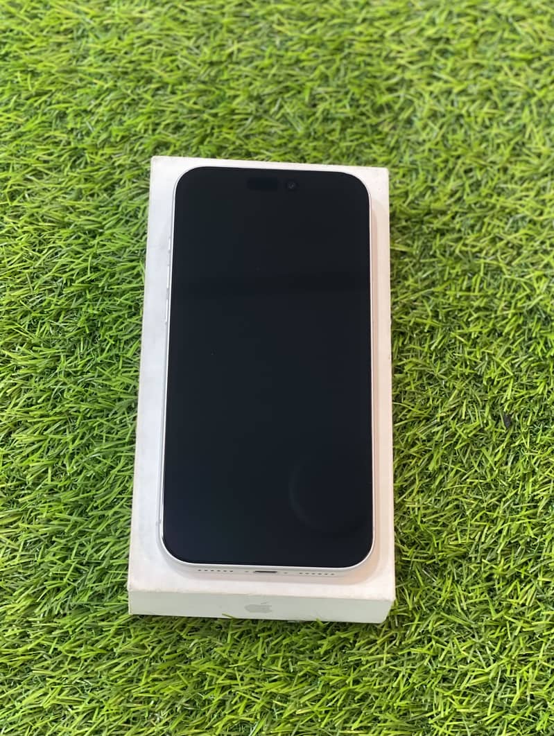 Apple iPhone 17 Pro Max 4