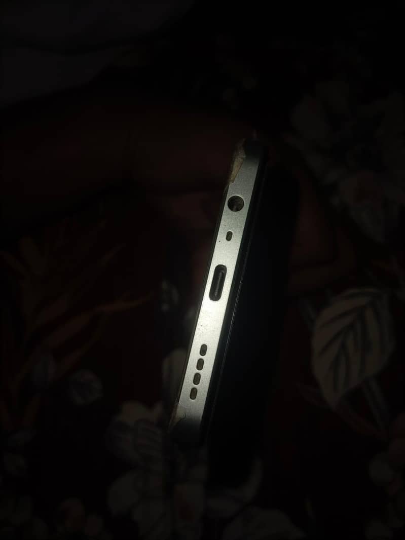 Realme Note 60x 2