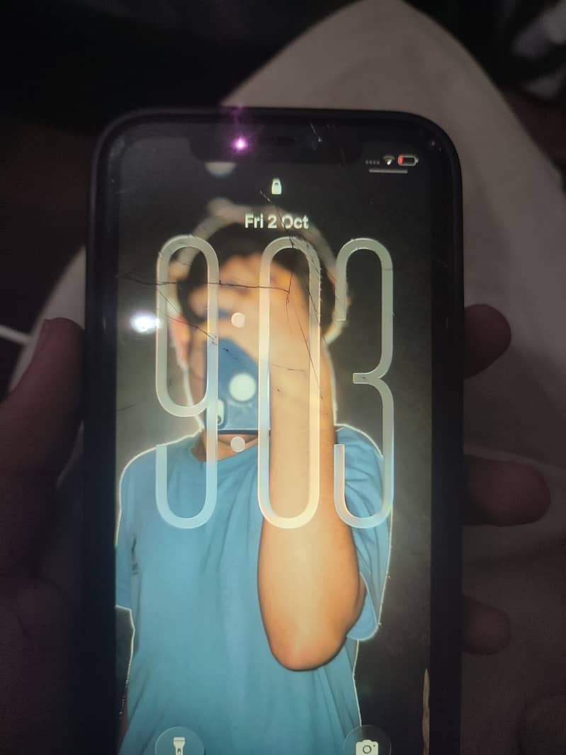 Apple iPhone 11 read description 2