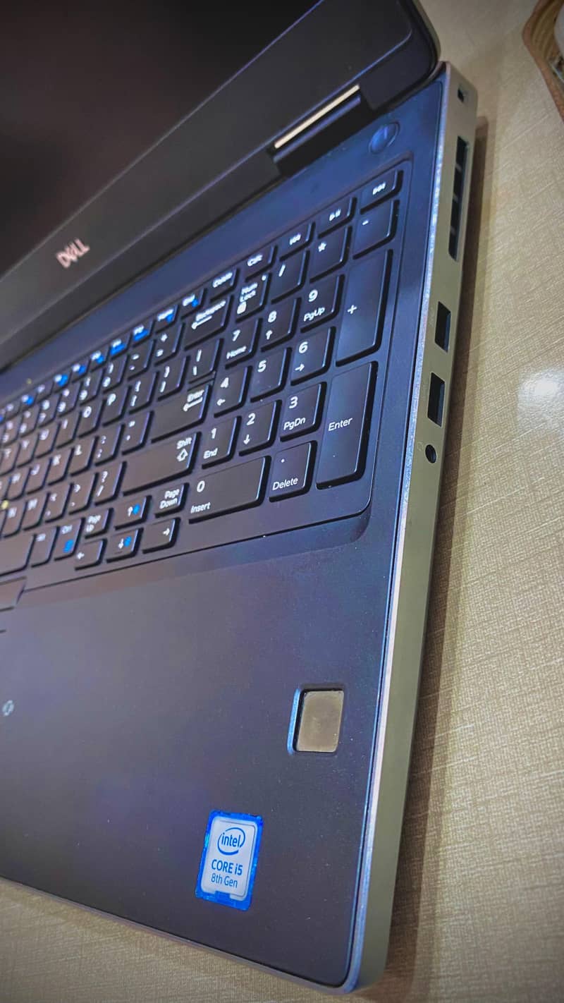 Dell 7530 0
