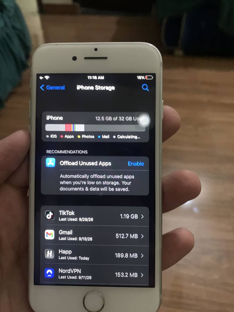 Apple iPhone 7 3
