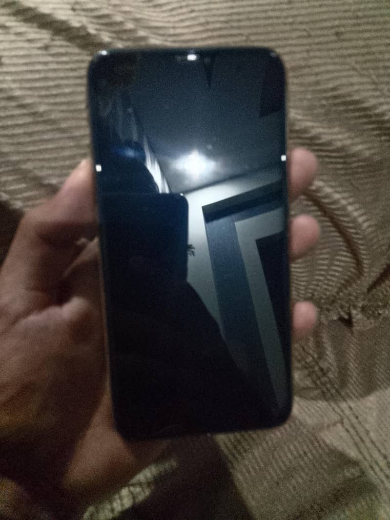 Apple iPhone 11 Pro Max 0
