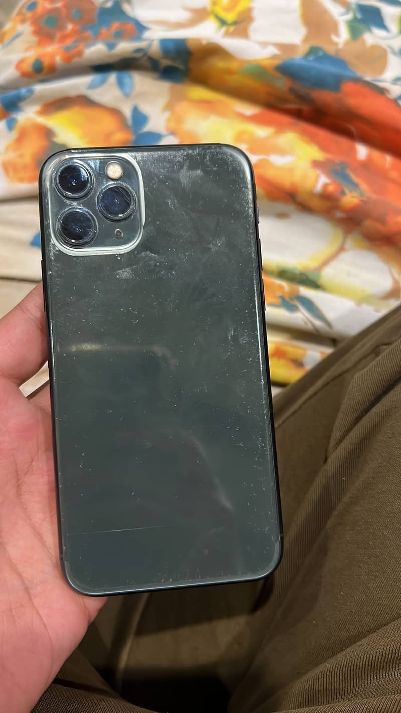 Apple iPhone 11 Pro 2