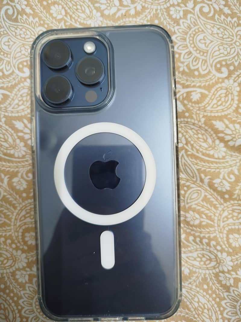 iPhone 15 pro max 1