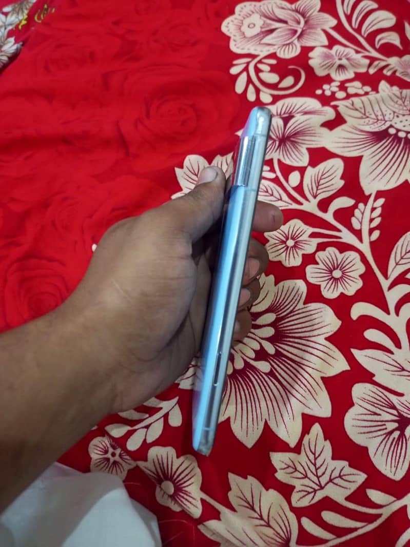 Google Pixel 8 Pro 4
