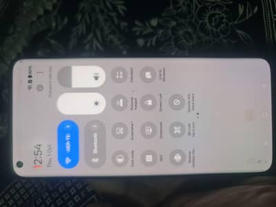 one plus 10 Pro 5g back glass cracked basin bilkul okay ha