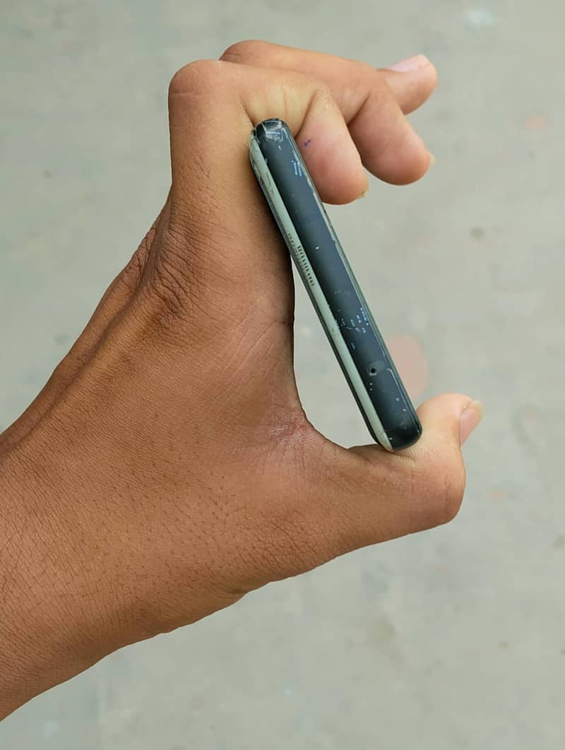 Google Pixel 6a 3