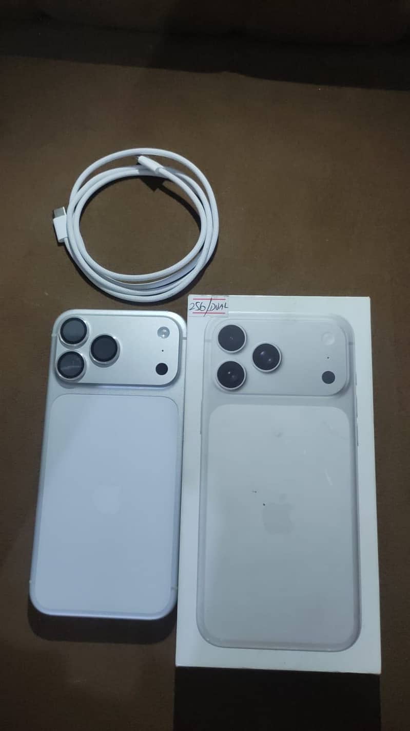 Apple iPhone 17 Pro Max 3