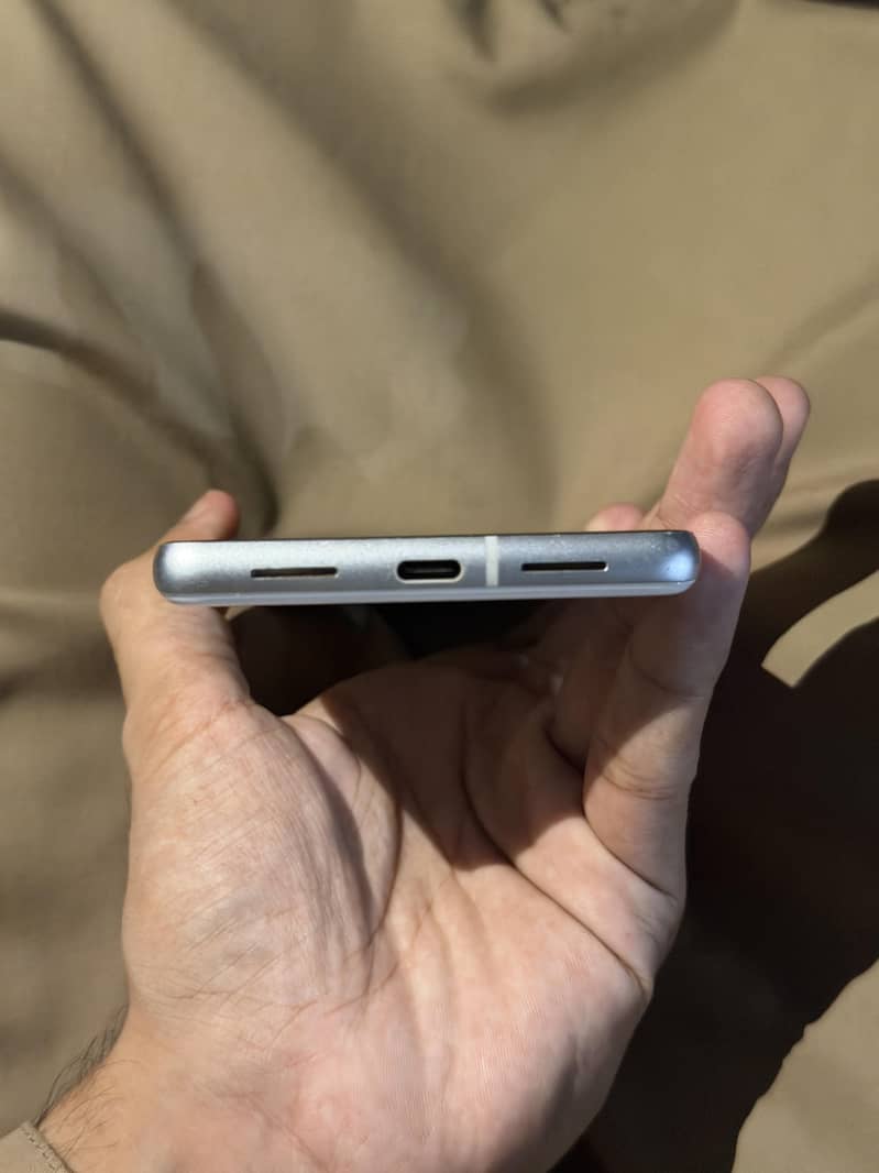 Google Pixel 7 3
