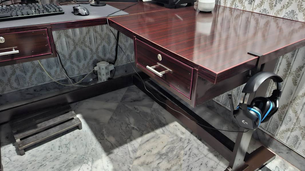 Custom L-Shaped Computer Desk 2