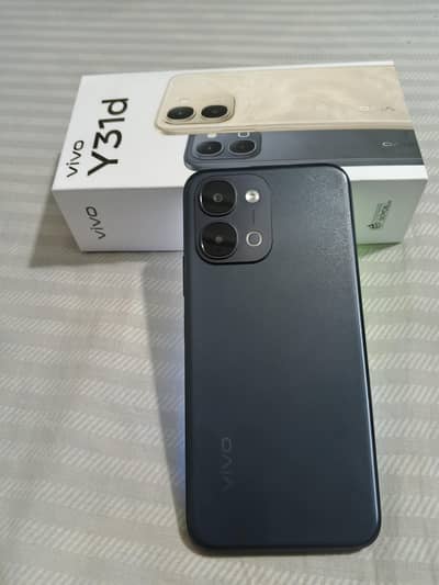 Vivo Y31D  8/256.10 Month warranty.