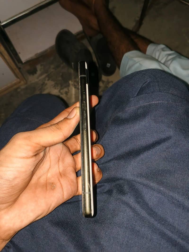 Google Pixel 6a 3