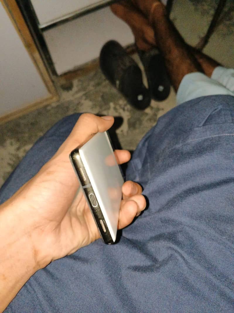 Google Pixel 6a 5