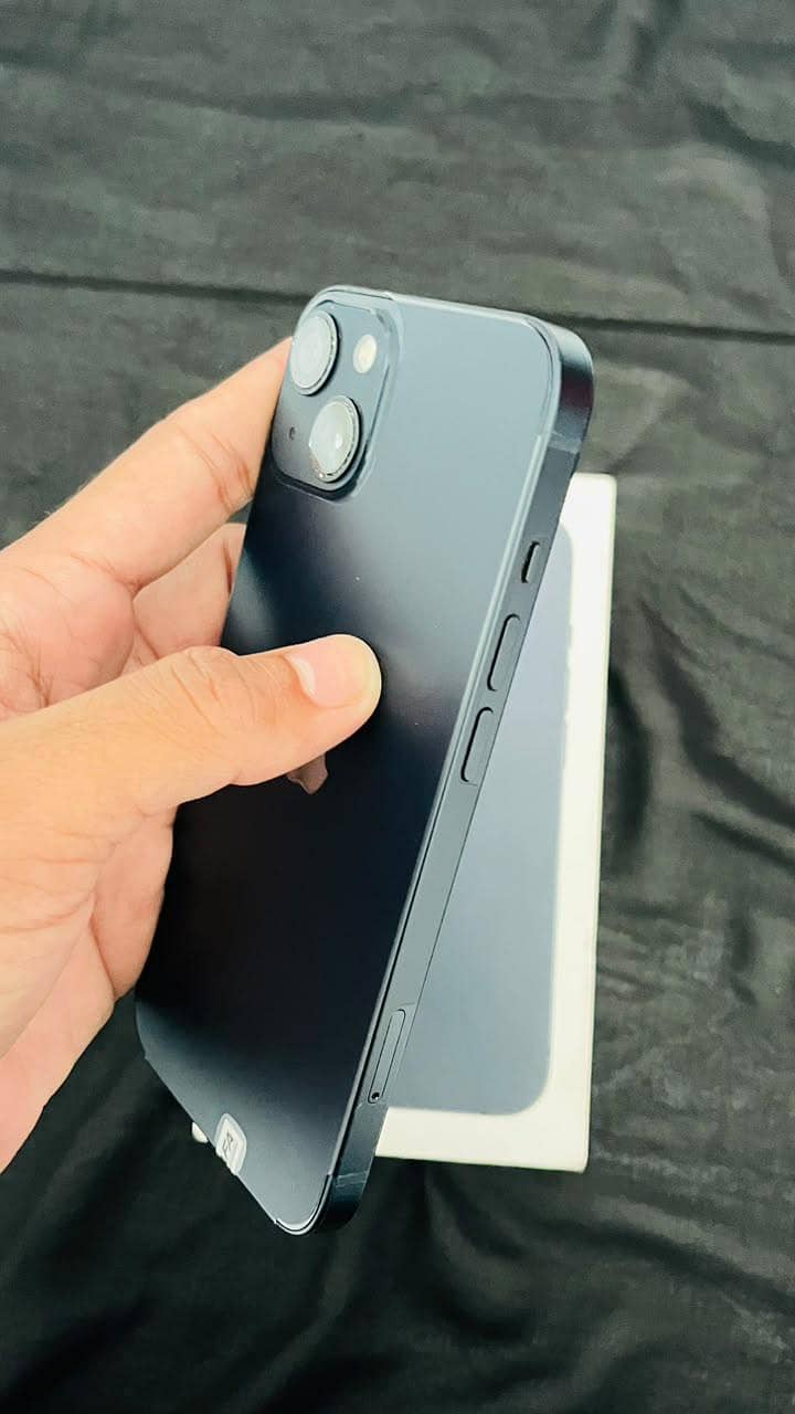 Apple iPhone 13 3
