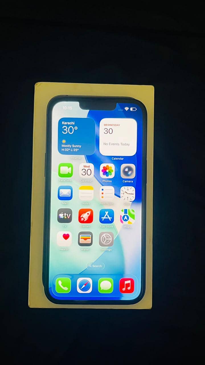 Apple iPhone 13 7
