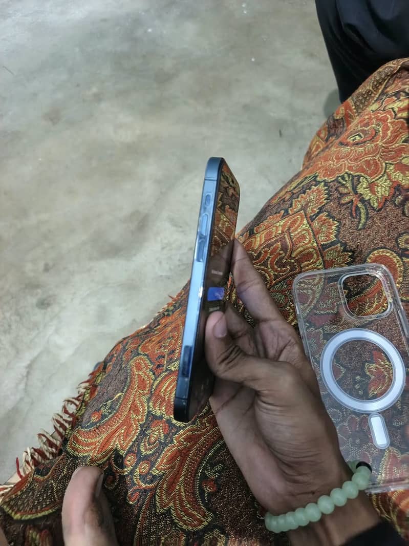 Apple iPhone 12 Pro 3