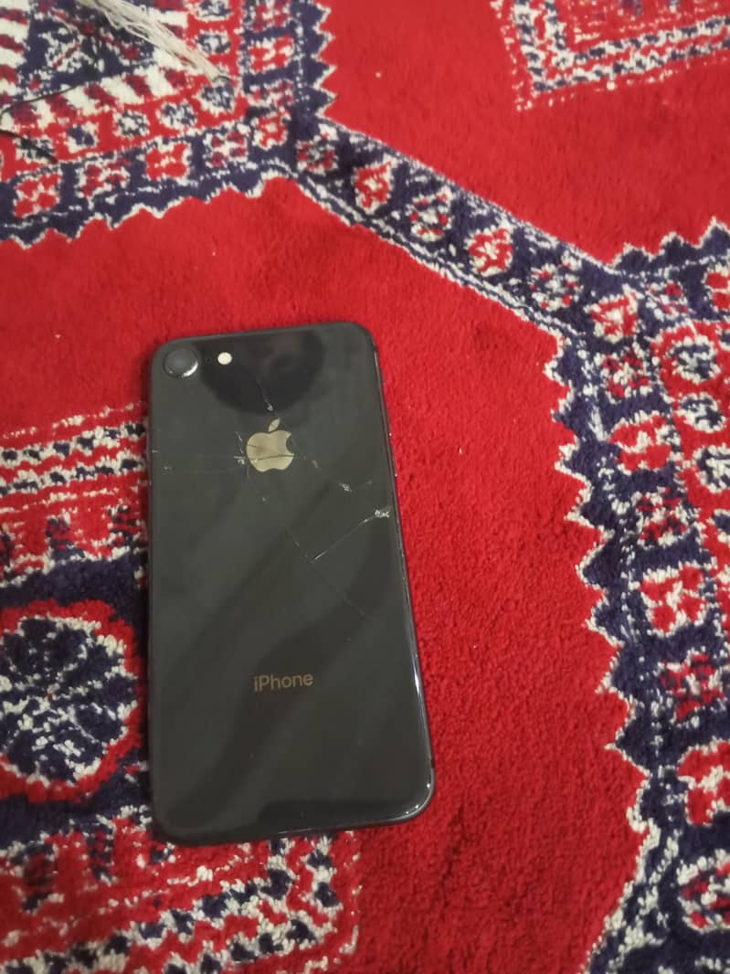 Apple iPhone 8 6