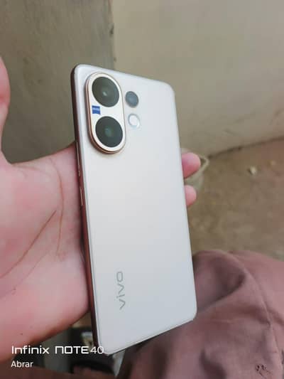 Vivo V60