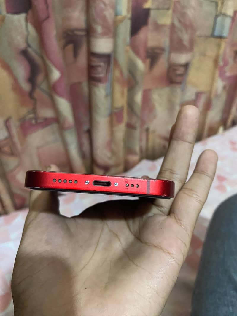 Apple iPhone 13 1