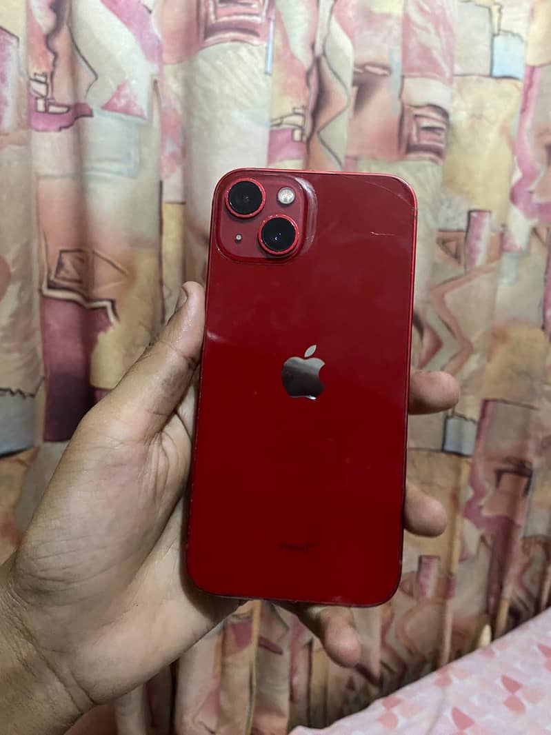 Apple iPhone 13 4