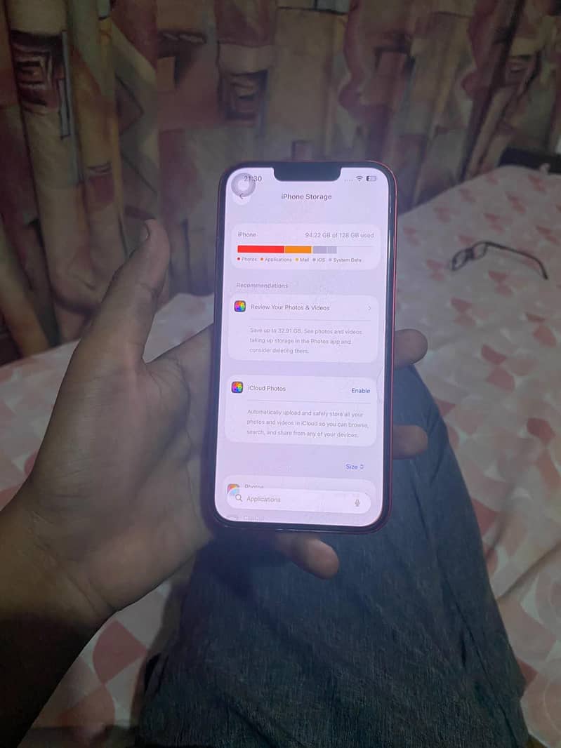 Apple iPhone 13 8