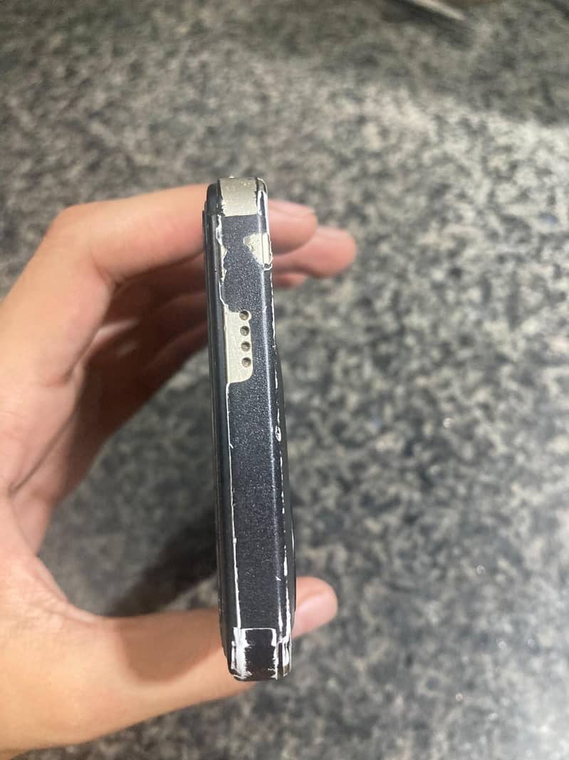 Tecno Spark 20C 4