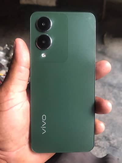 Vivo Y17s