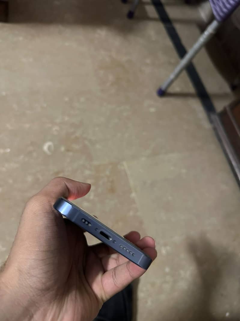 Apple iPhone 13 Pro 4