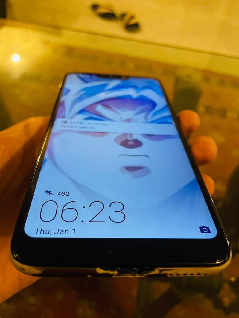 Honor 8C 5