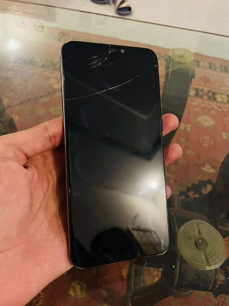 Honor 8C 10