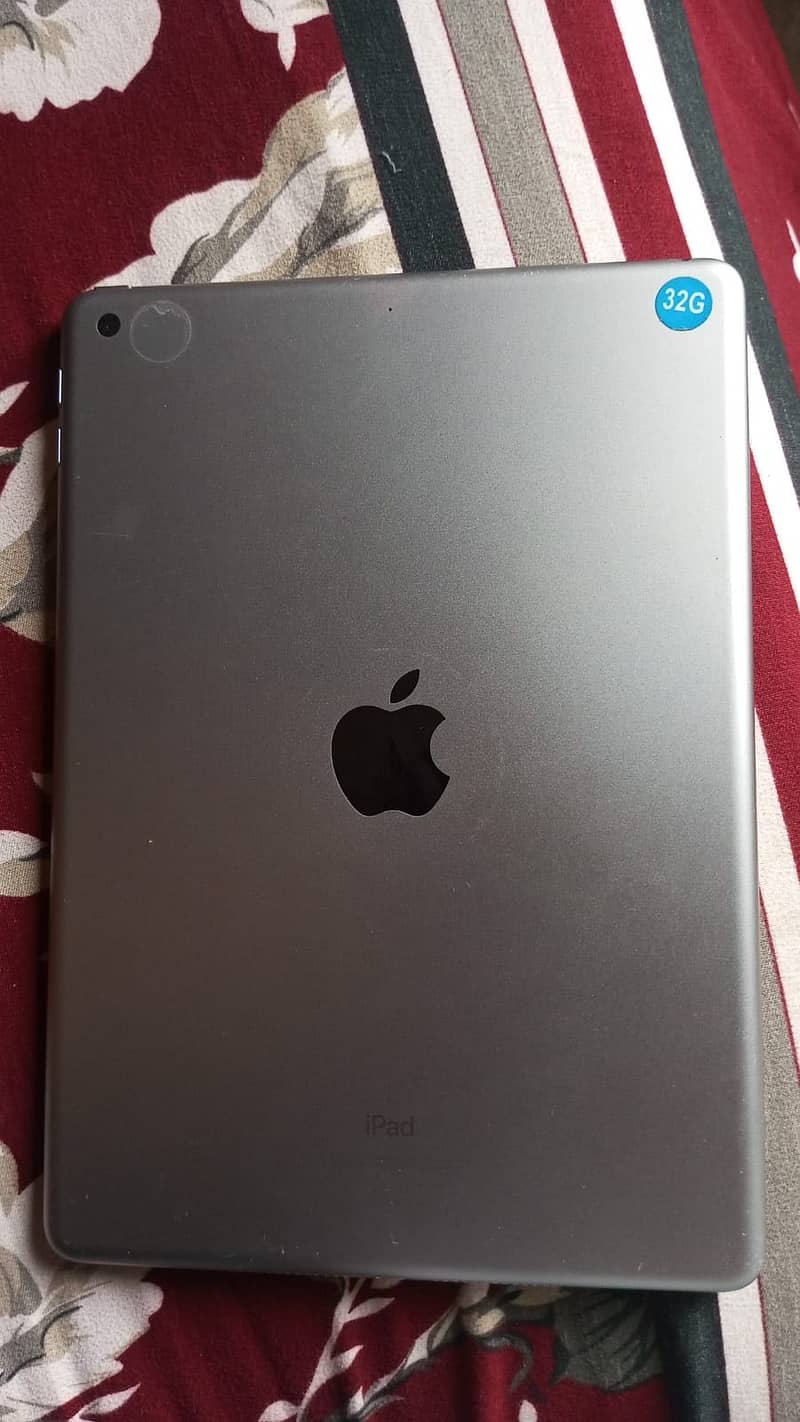 Ipad 5th generation 32gb 1