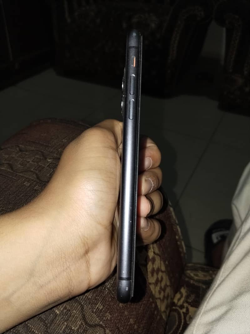 Apple iPhone 11 2